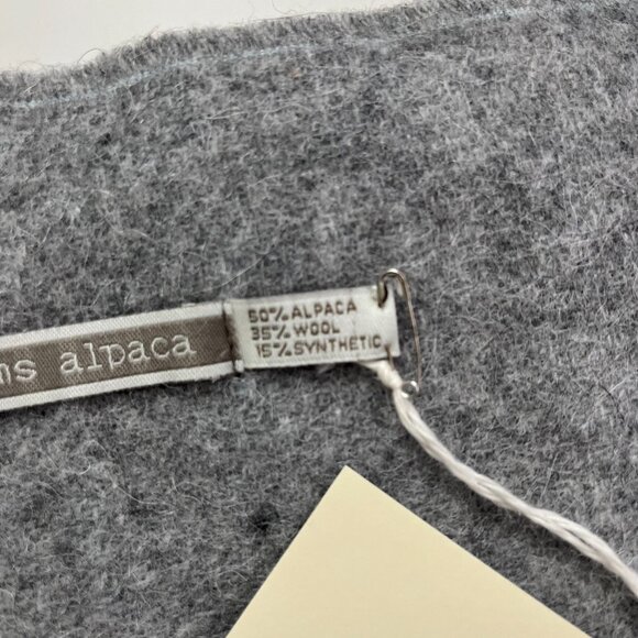 Alicia Adams Alpaca Wool Luxury Canyon Throw in Light Blue/Light Grey/Ivory - Picture 5 of 9